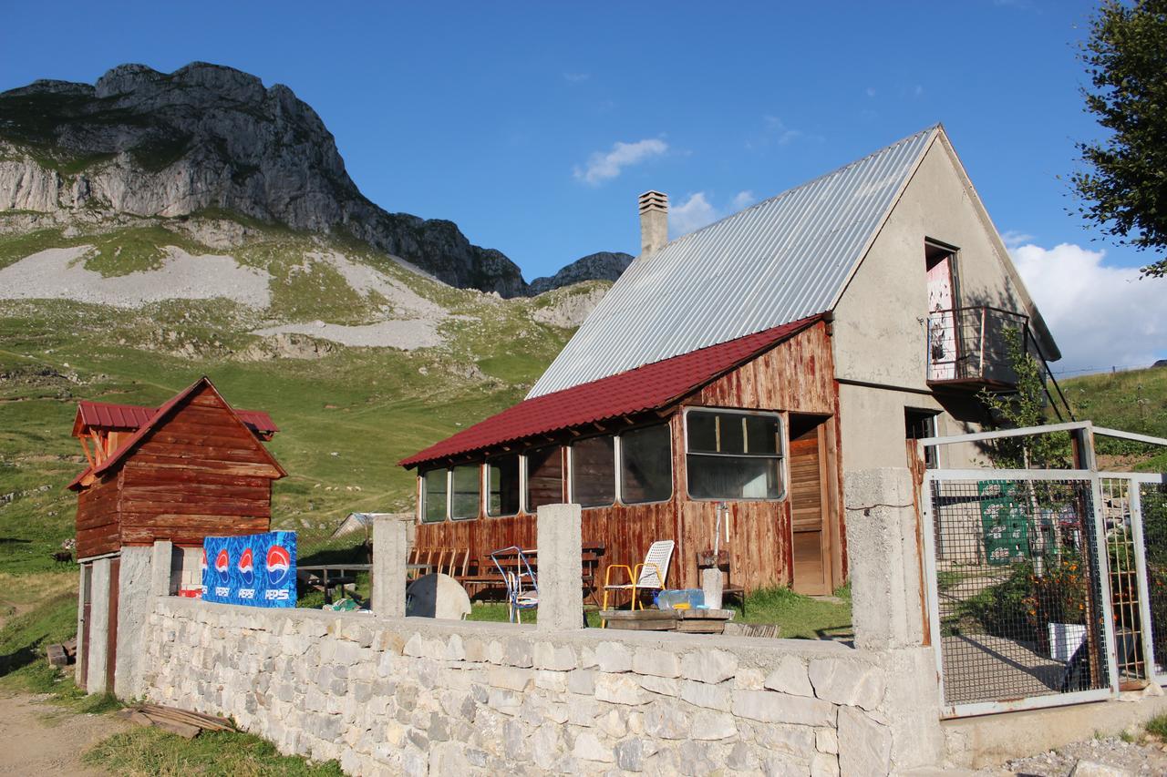 بيت شباب Rural Household Minic - Kapetanovo Jezero Kolašin المظهر الخارجي الصورة